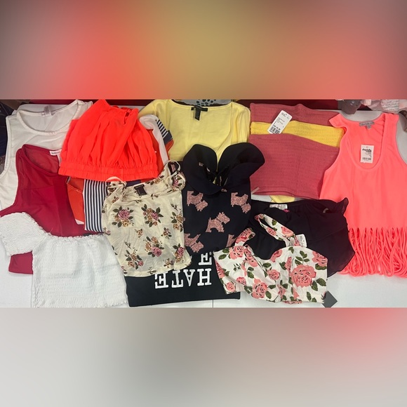 Tops BUNDLE - Picture 1 of 3